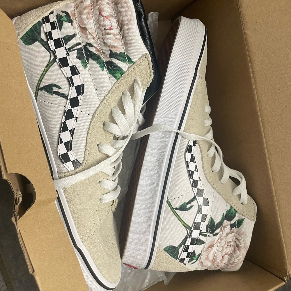 Vans shoes (size 8)